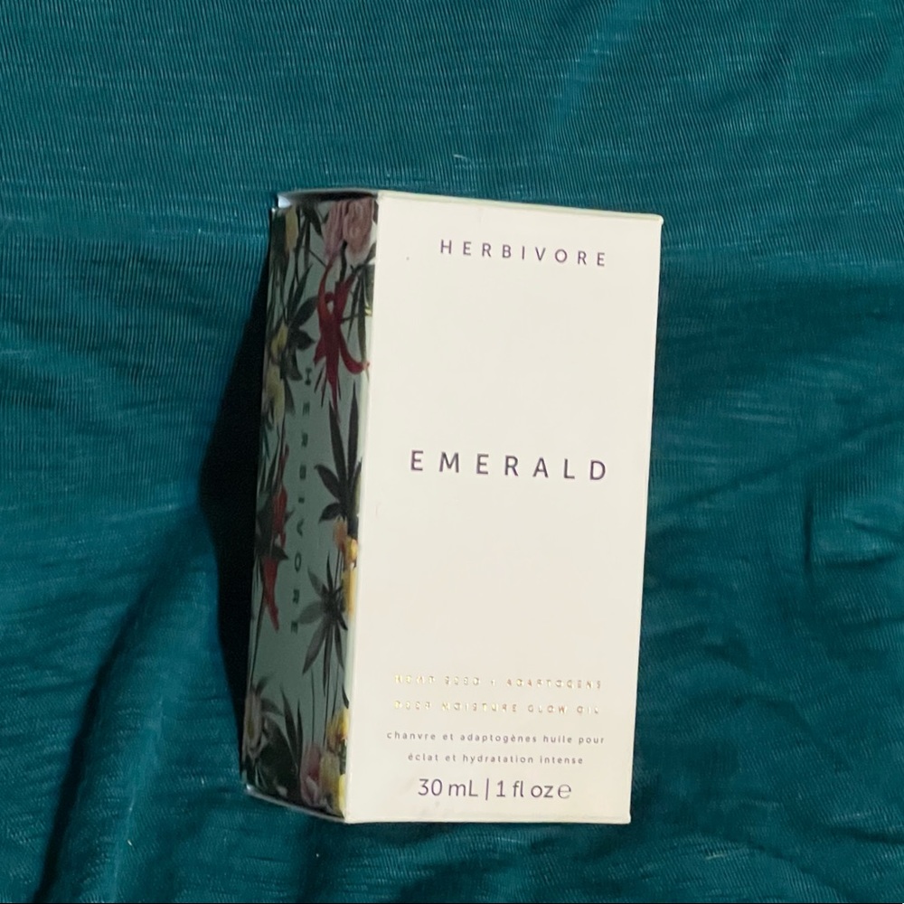 Herbivore Emerald Moisture glow oil